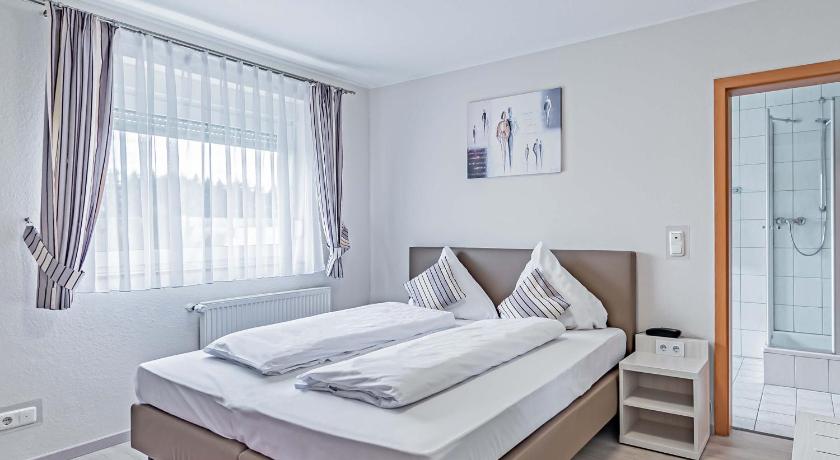 Hotel Tannenblick — Hotel in Bad Vilbel