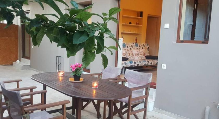 Quite House with garden and barbecue — Hotel in Athens