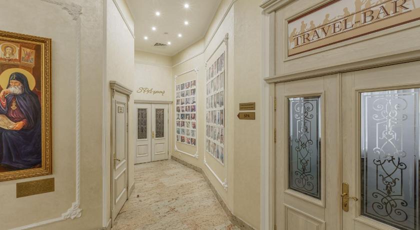 Degas Hotel photo