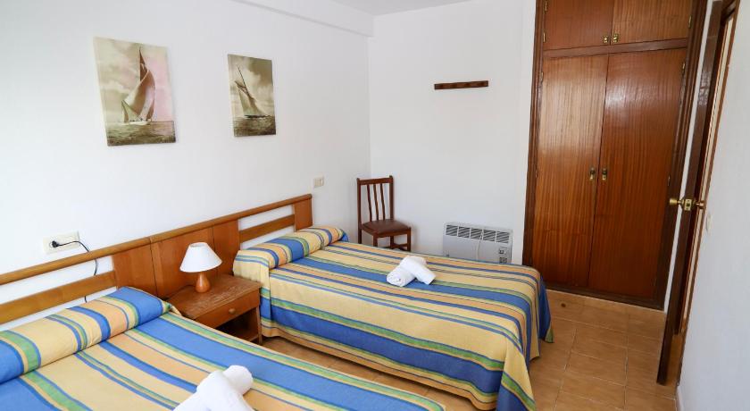 Apartamentos Torre Gerona photo