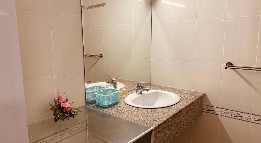 ĐONG VUONG HOTEL photo