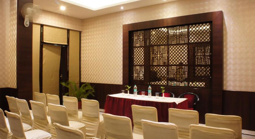 Hotel Surya Royal