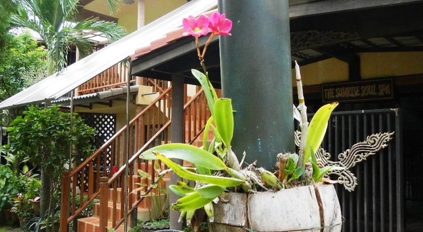 Sunrise Bungalow - image 42