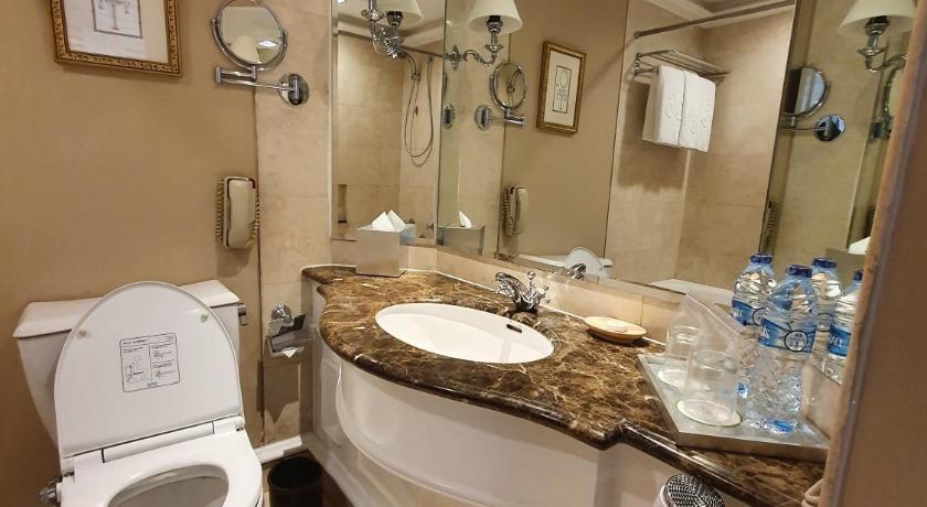 デラックスルーム キングベッド (Deluxe Room King Bed)の画像 10