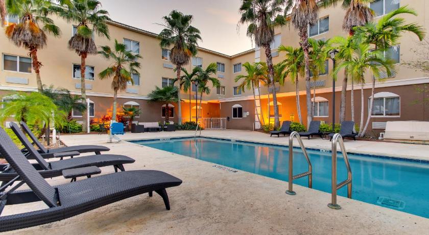 Holiday Inn Express West Palm Beach Metrocentre