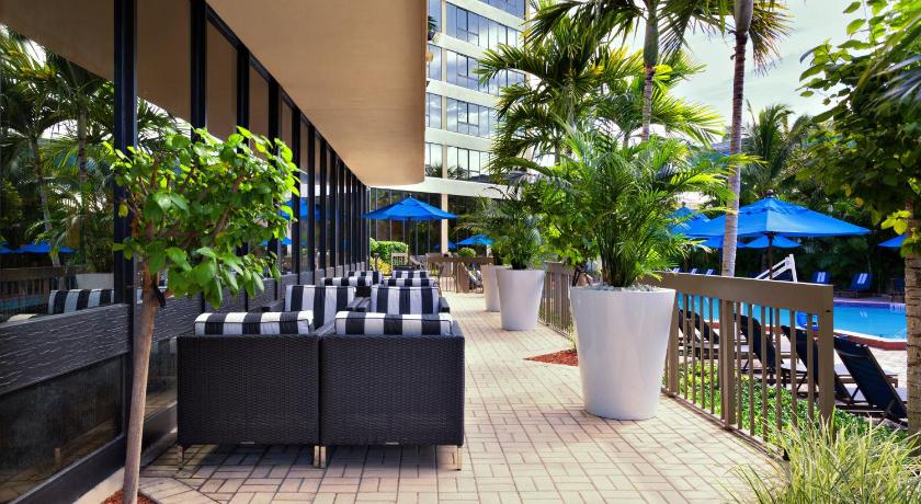 HOLIDAY INN MIAMI WEST - HIALEAH GARDENS