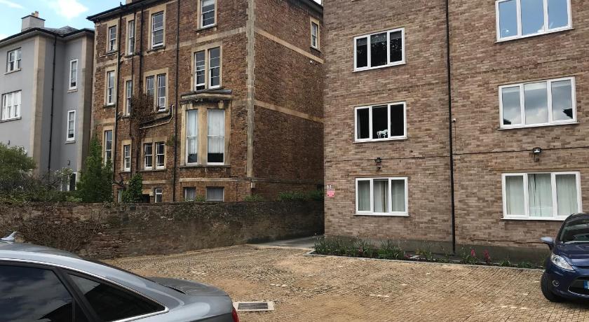 Alison Court photo