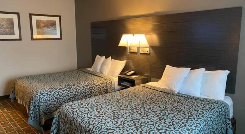 Days Inn by Wyndham Pentwater photo