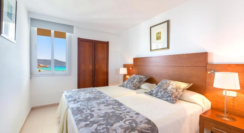 Hipotels Mercedes Aparthotel photo
