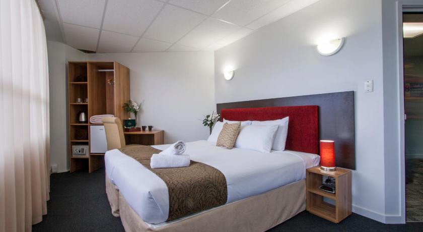 Image of Standard King Room 0