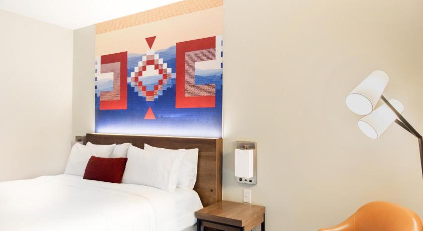 Lucky Star Casino Hotel & Convention Center