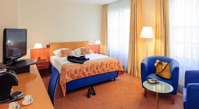 Image of Privilege Double with Sofa 7