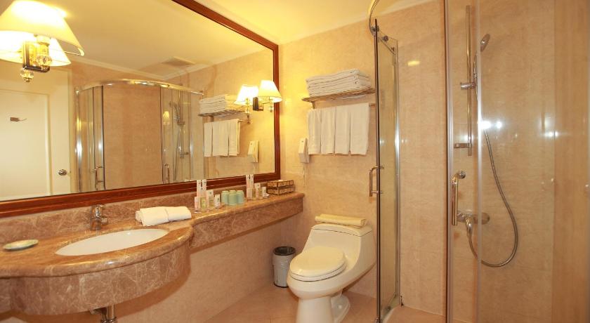 Image of Family Room 2