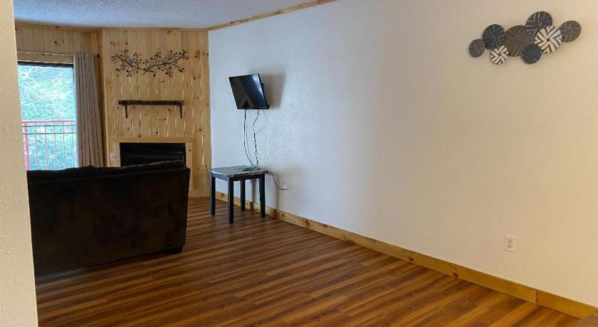 Image of Tower Suite 9