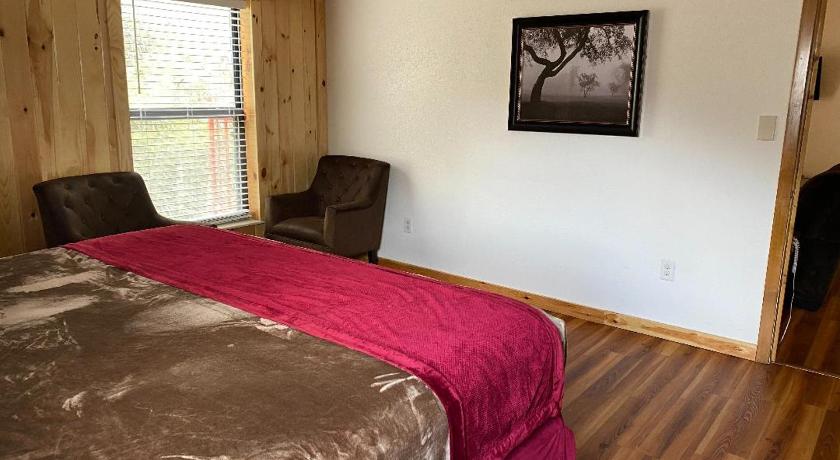 Image of Tower Suite 7