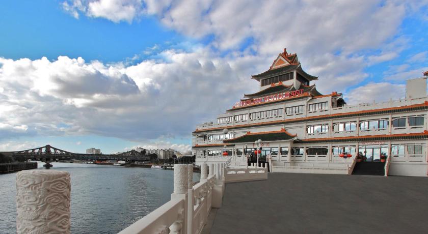 Hotel Huatian Chinagora photo