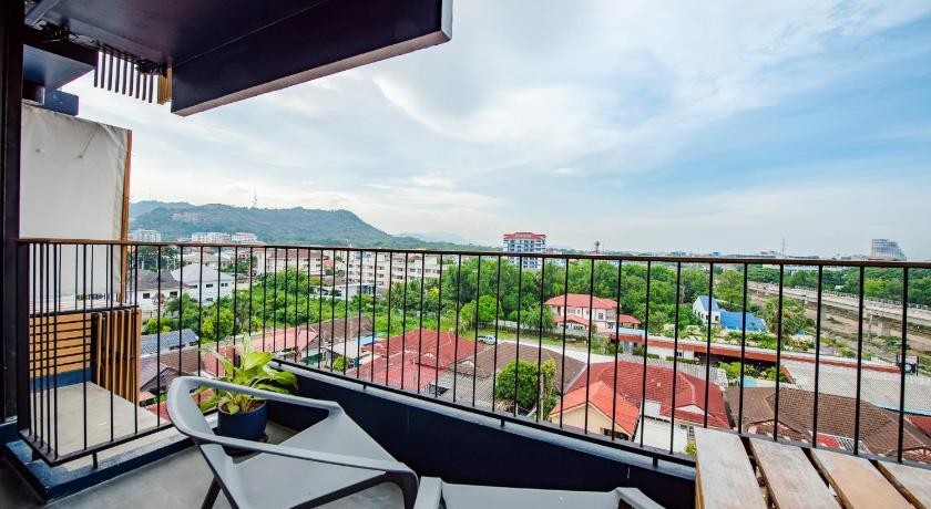 Image of Premier Junior Suite 16