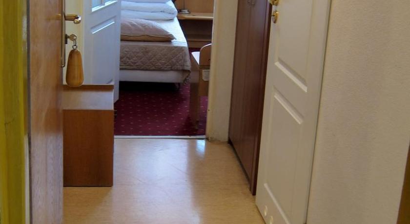 セントラム コンファレンシネ Ibib Pan ワルシャワ 年 最新料金 円4398 部屋写真 口コミ