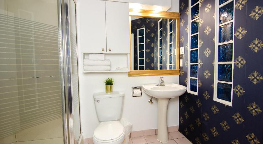 Image of Suite with Spa Bath 2