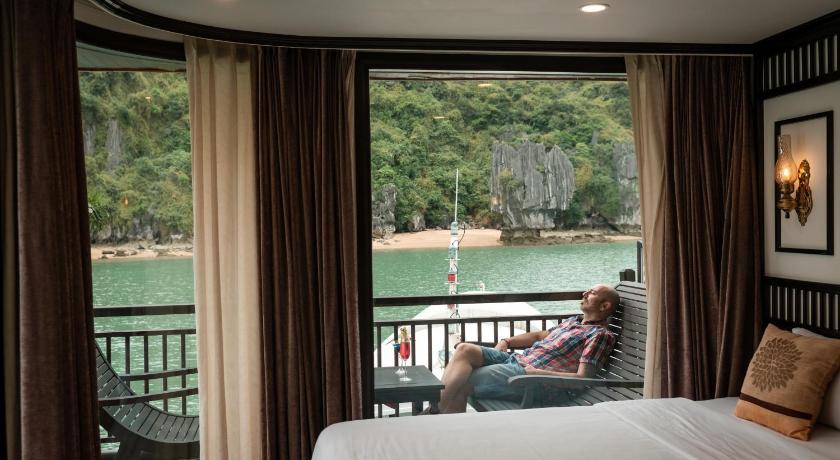 Sena Cruises - Wonder On Lan Ha Bay photo