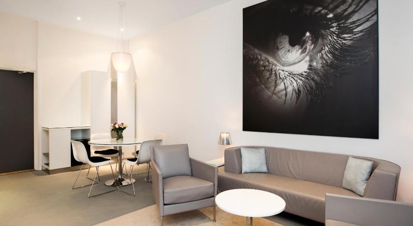 Image of Suite 11