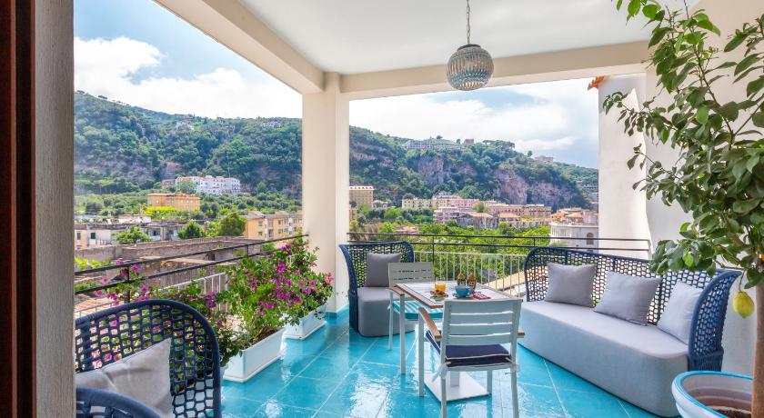 Sersale Suites photo
