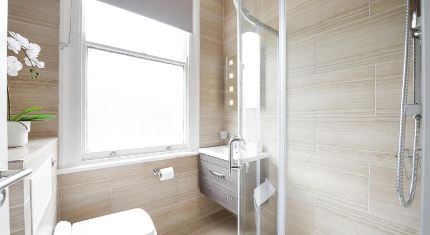 Bayswater by CAPITAL photo