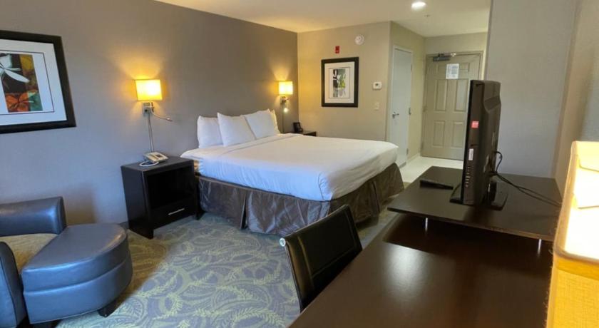 Country Inn & Suites by Radisson San Carlos CA