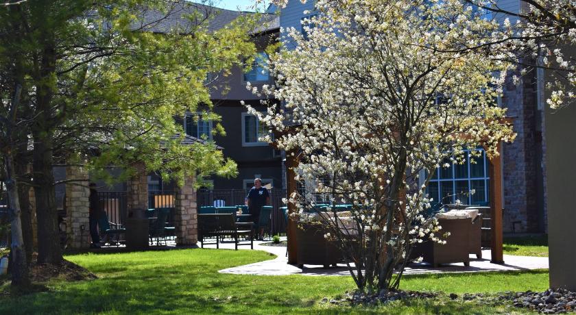 Staybridge Suites Cranbury - South Brunswick