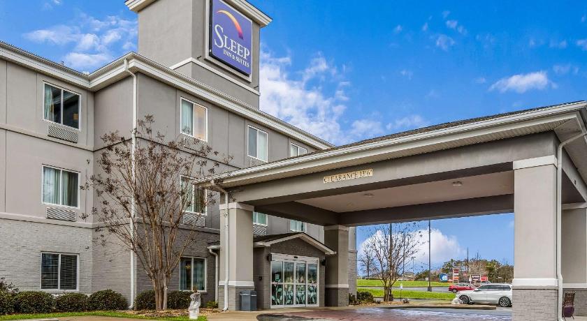 Sleep Inn & Suites