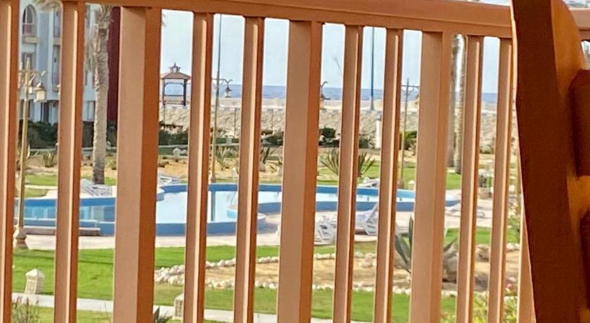 Studio Apartment with Sea View, Chalets in Porto Matrouh Families Only in Marsa Matruh