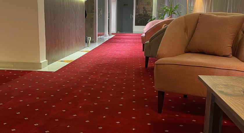 Mandaren Suites photo