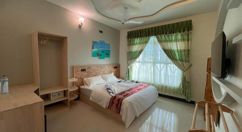 Ocean Waves Inn photo