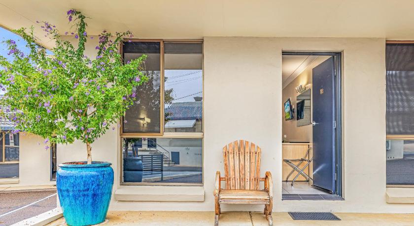 Stagecoach Inn Motel photo