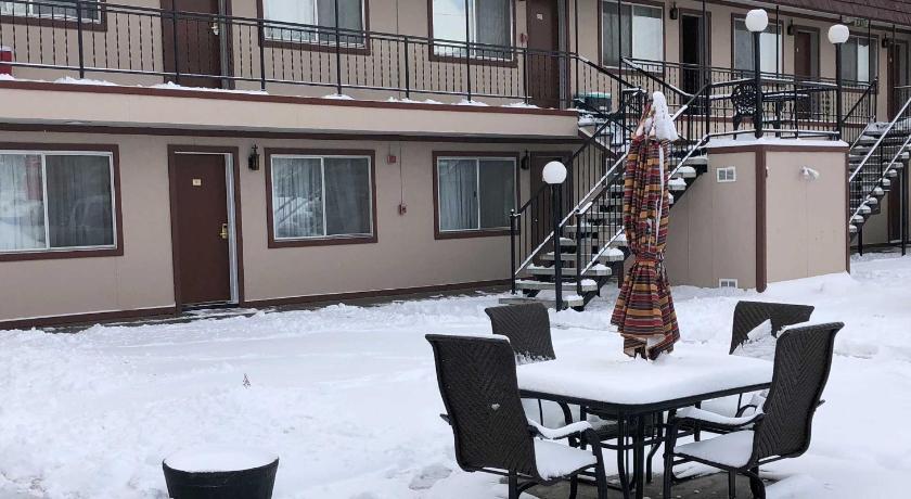 Bristlecone Motel photo