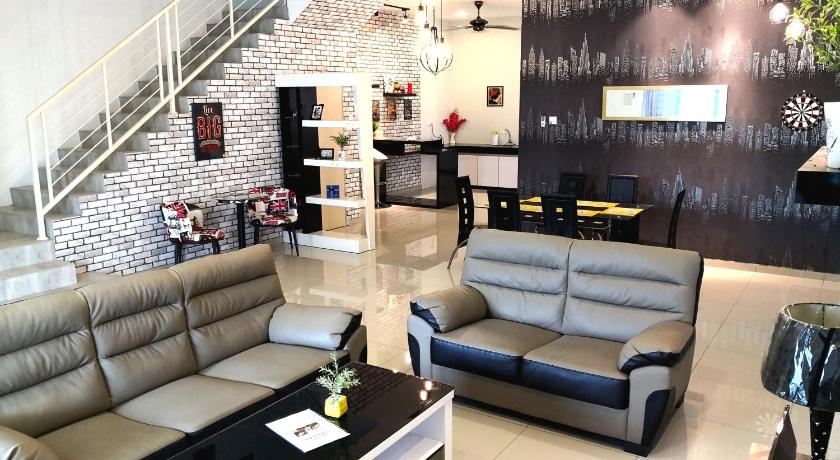 15Pax Sitiawan Paradise Beach Modern HOmestay — Hotel in Lumut