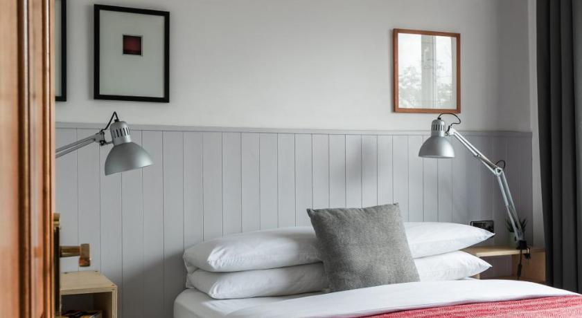Image of Double Room with Private Bathroom 0