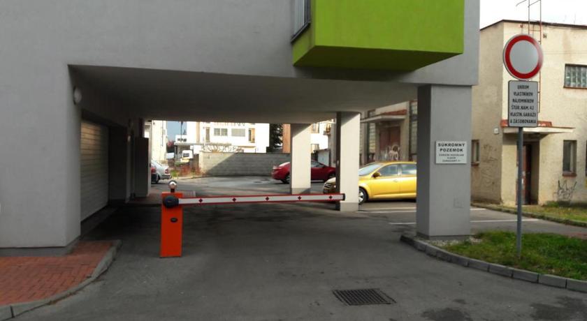 Beautiful city center Apartment with private parking photo