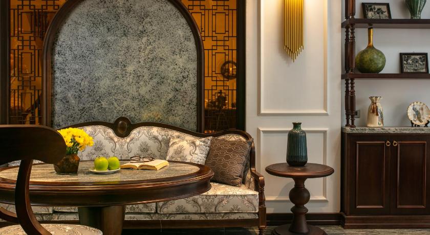 河内 Romantique Hotel De Hanoi 3星级 酒店 套房