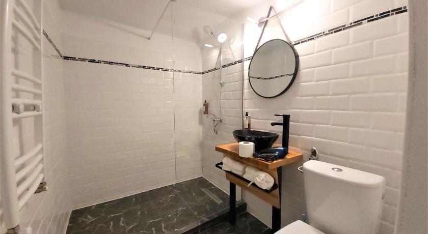 92 Residence photo