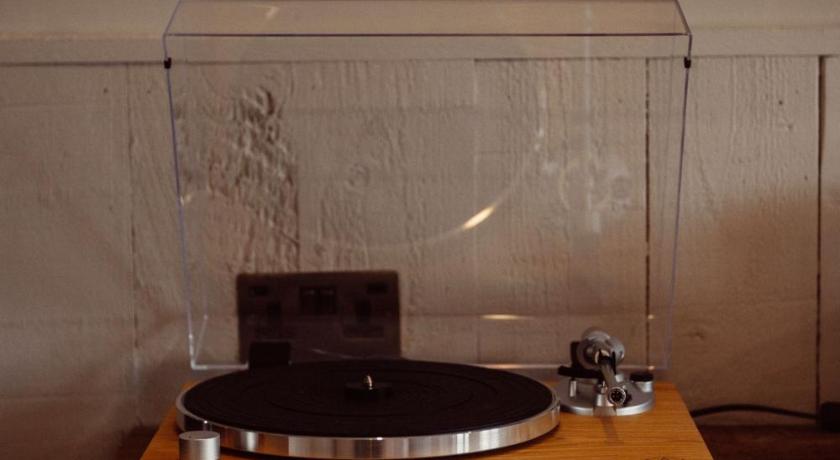 Image of The Classic Room 10