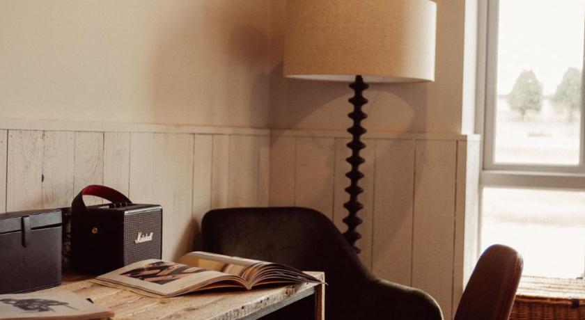 Image of The Classic Room 3