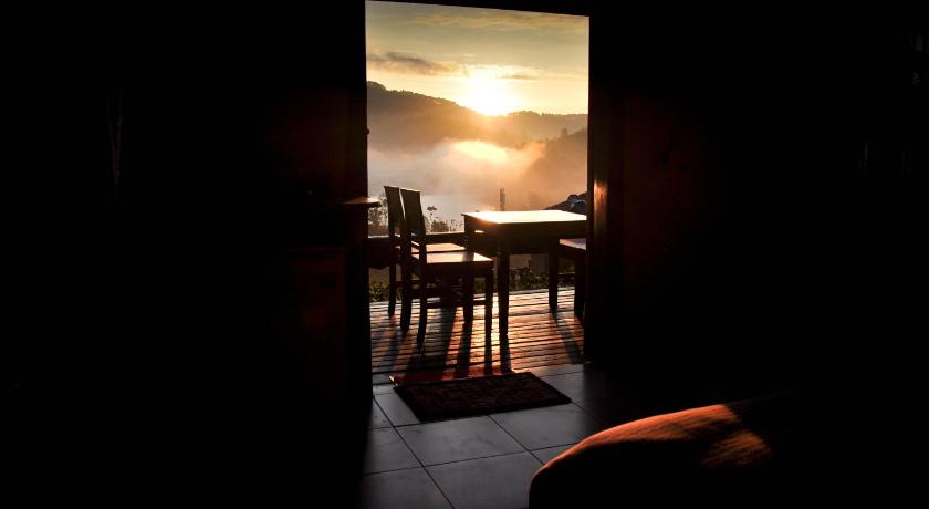 รูปของห้องมาตรฐานเตียงแฝด (Standard Twin Room) 2