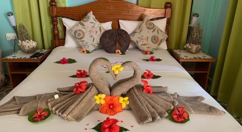 La Digue Island Bungalow photo