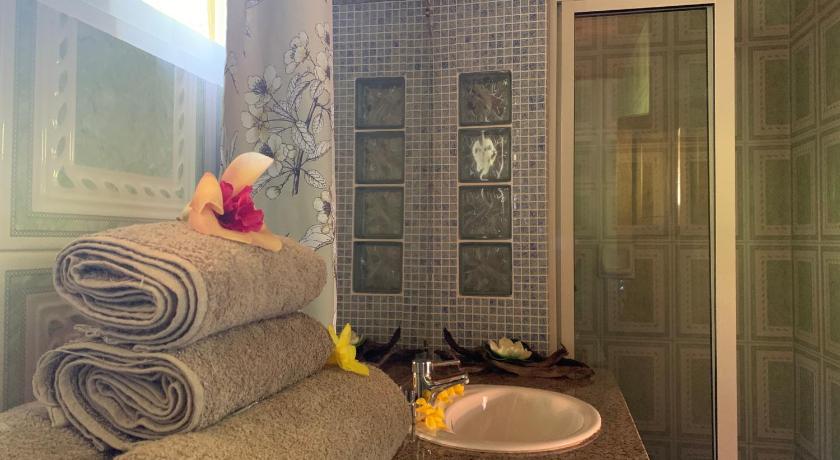 La Digue Island Bungalow photo