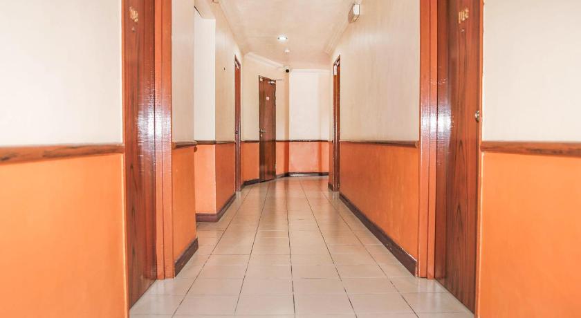 OYO 90104 Lady Anne Hotel photo