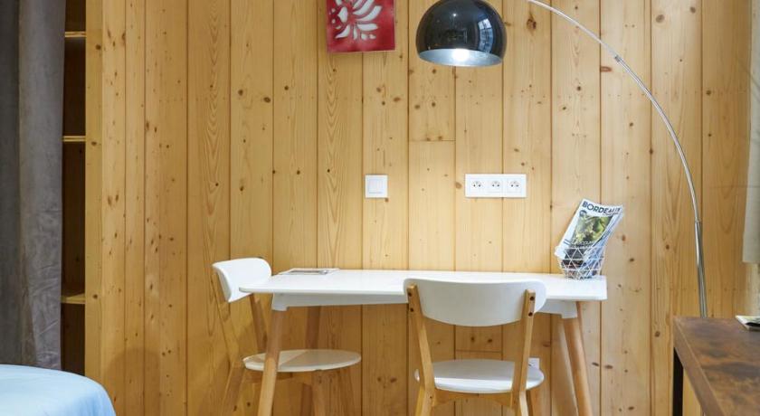 Image of Studio Apartment Le Mauriac 6