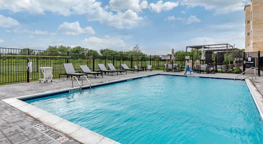 Staybridge Suites Dallas Grand Prairie