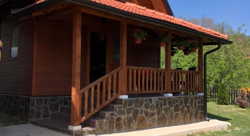 Apartments Bogdanovic — Hotel in Mokra Gora