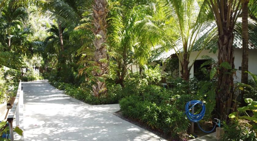 Lanta Island Resort - image 50